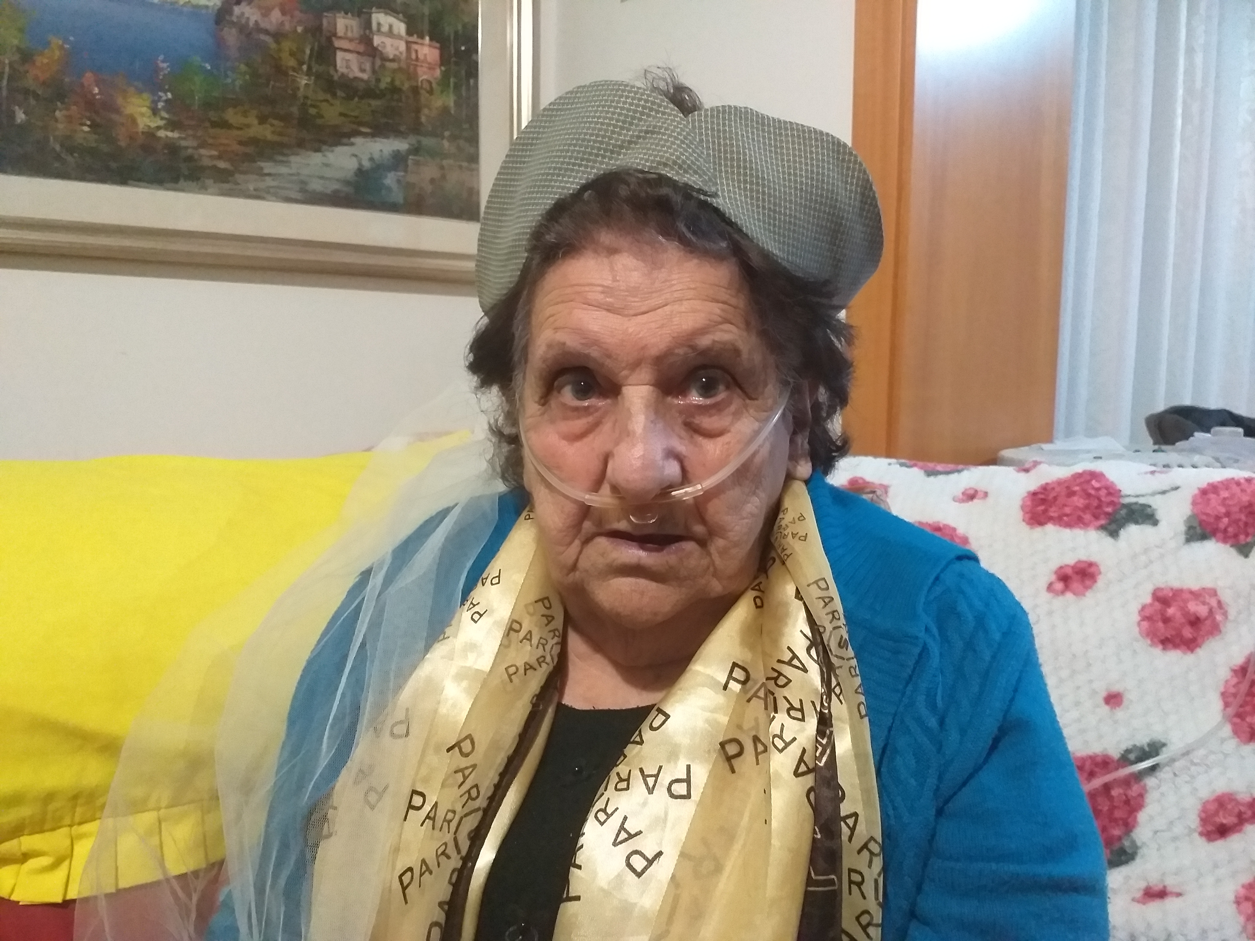Giannina con cappellino da sposa