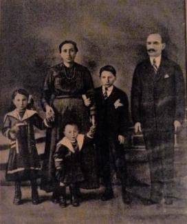 Pannello 10 - La famiglia Lizzi